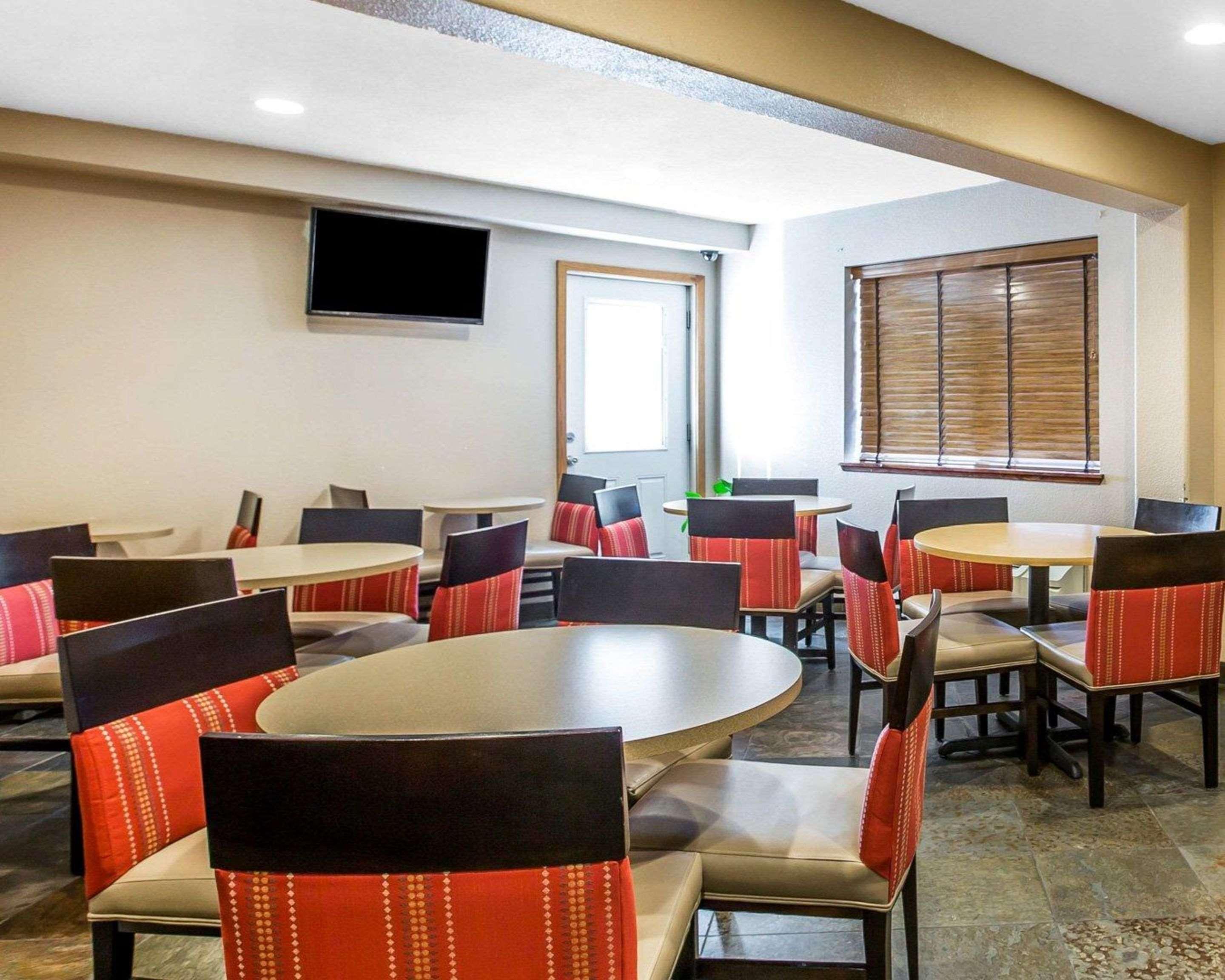 Quality Inn Lone Pine Near Mount Whitney Екстериор снимка