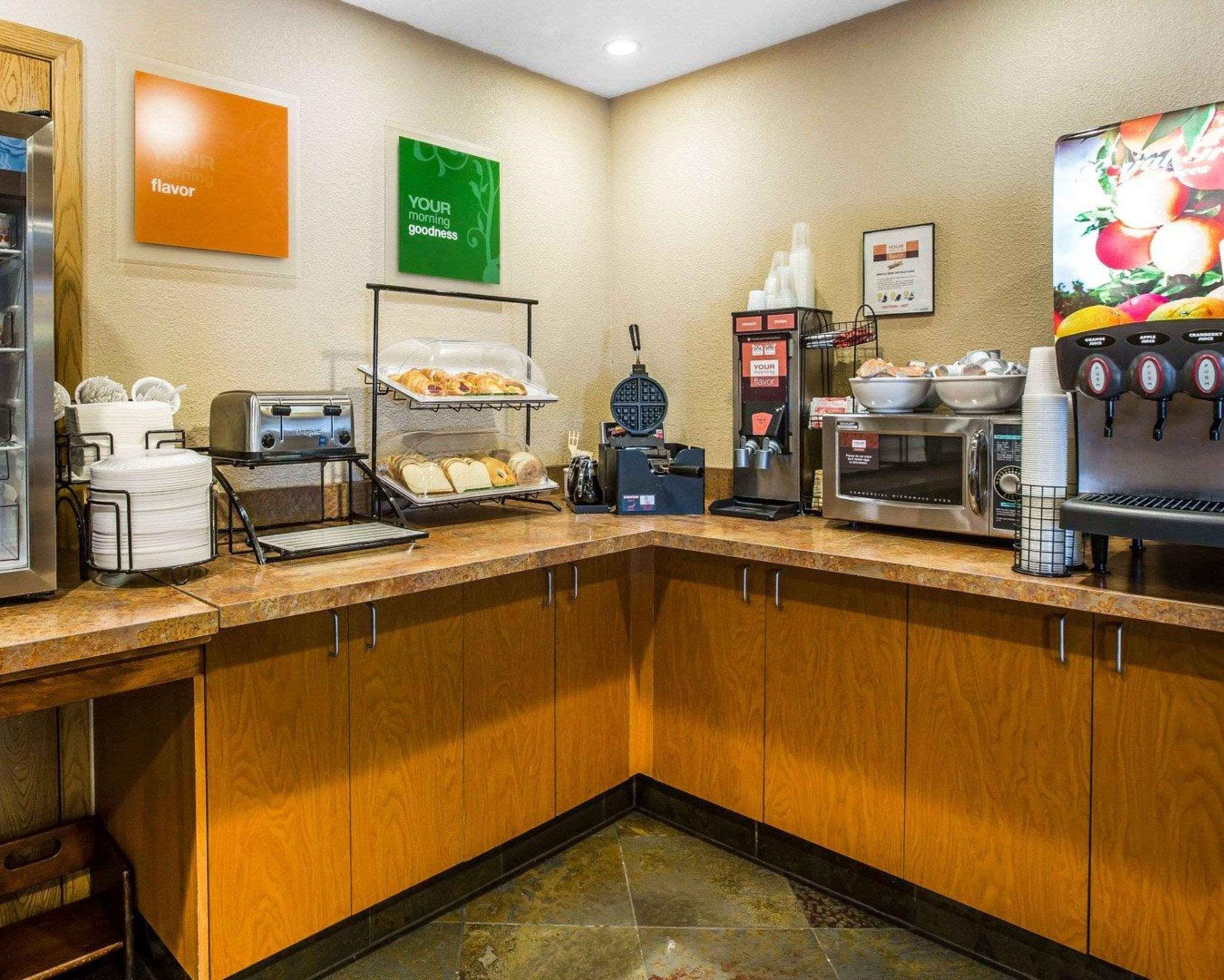 Quality Inn Lone Pine Near Mount Whitney Екстериор снимка